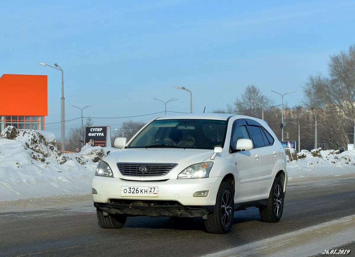 Купить тойота харриер в хабаровске. Toyota Harrier гос номер. Харриер Хабаровск. О446мр27 Toyota. Лексус номер 111 27 Хабаровск.