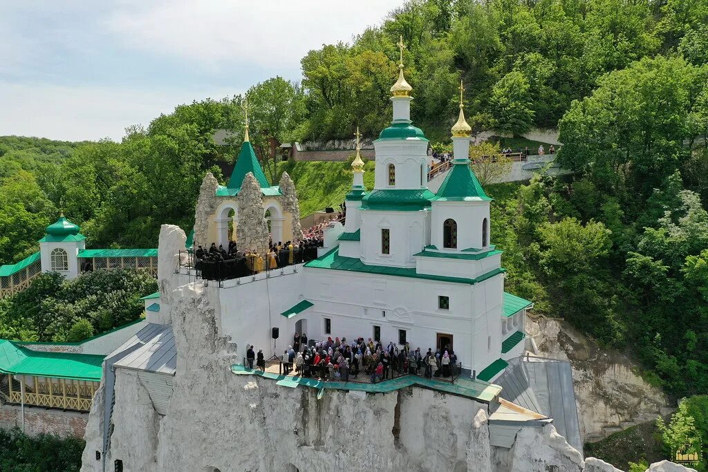 Свято-Успенская Святогорская Лавра. Святогорская Успенская Лавра. Свято-Успенский Святогорский мужской монастырь. Славянск монастырь Святогорский. Святые святогорской лавры