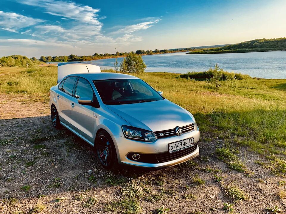 Поло седан 2. Изумрудный Фольксваген поло. Фольксваген поло бирюзовый. Polo sedan drive2. Drive2 volkswagen