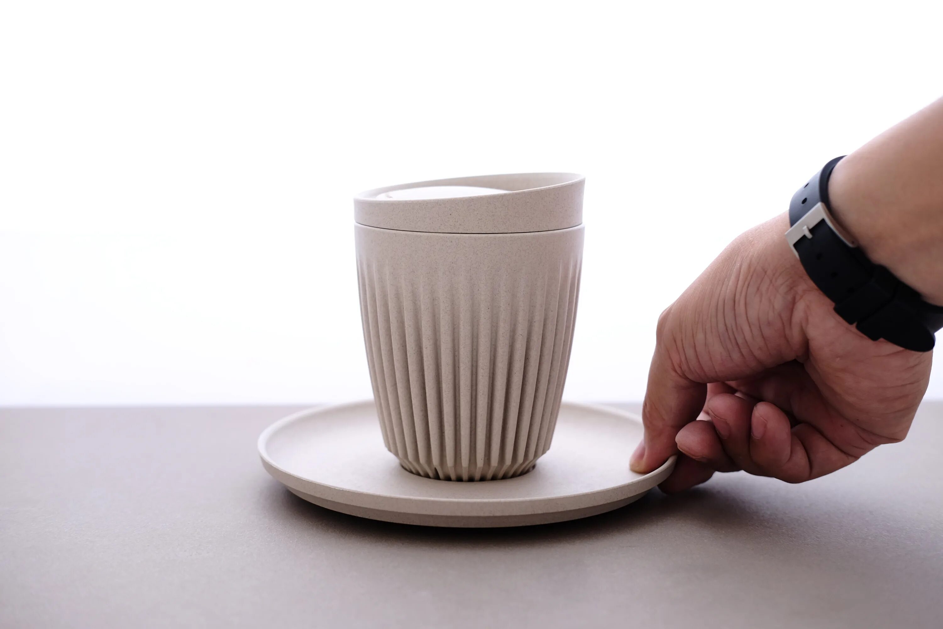 Make the cup use the. Huskee cup. huskee cup all sizes. cup with keep on.