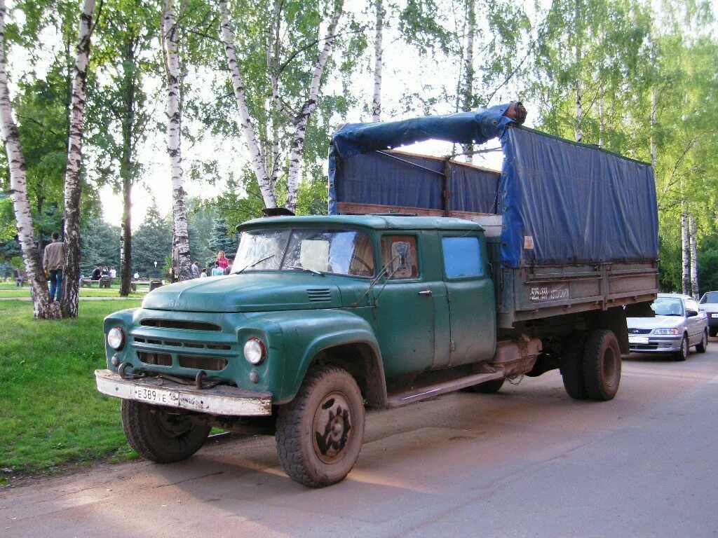 ЗИЛ 130 66. ЗИЛ 130 грузовой бортовой. ЗИЛ 130 длиннобазный. ЗИЛ-130 грузовой с тентом. Купить зил 130 красноярске