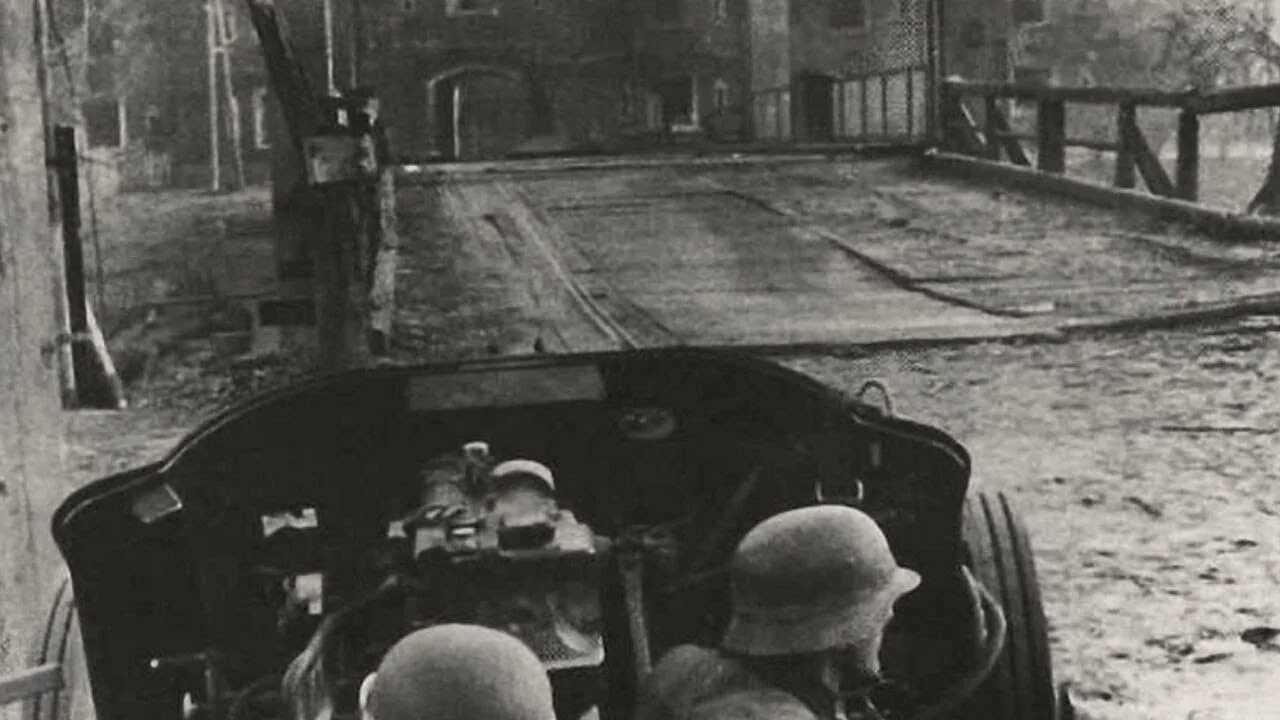 Штурм брестской крепости 1941. Брестская крепость 1941. Немцы в бресте. Штурм брестской крепости 1941. Тереспольские ворота брестской крепости 1941.