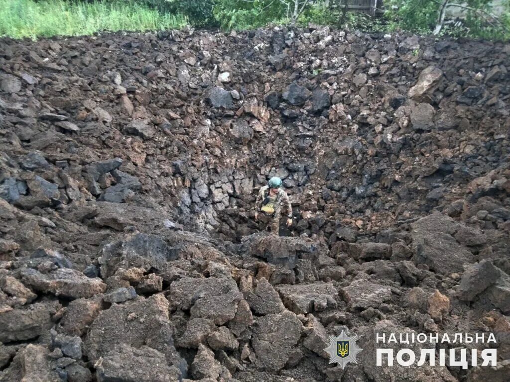 Воронка от с300. Воронка от Фаб 500. Воронка от Фаб 3000. Воронка от снаряда.