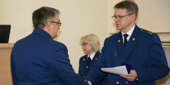 Прокуратура омск сайт. Прокуратура Омской области прокурор. Областная прокуратура Омск. Прокурор Генеральной прокуратуры Омск. Радул прокуратура Омск.