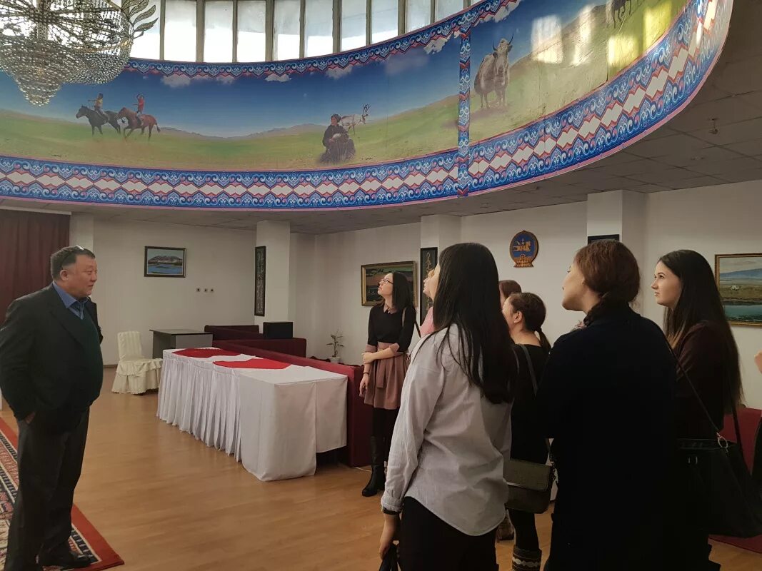 Генконсульство монголии в туве. Монголия 2022. Монголия консулы. Монголия консулы. Консульство монголии в иркутске.