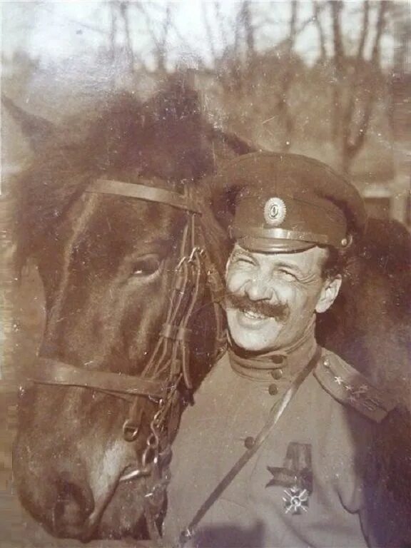 Штабс-Капитан Терещенко 1919. Бойе офицеры.