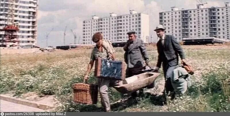 А на каких улицах жили эти герои