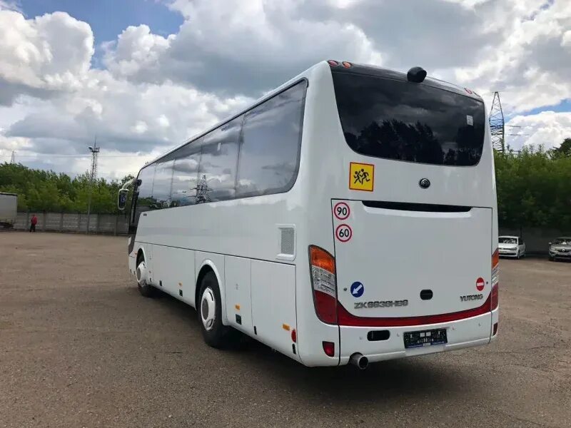 Автобус ютонг туристический бу. Ютонг zk6938hb9. Yutong 6938. Yutong zk6938yd9. Yutong ZK 6938 hв9.