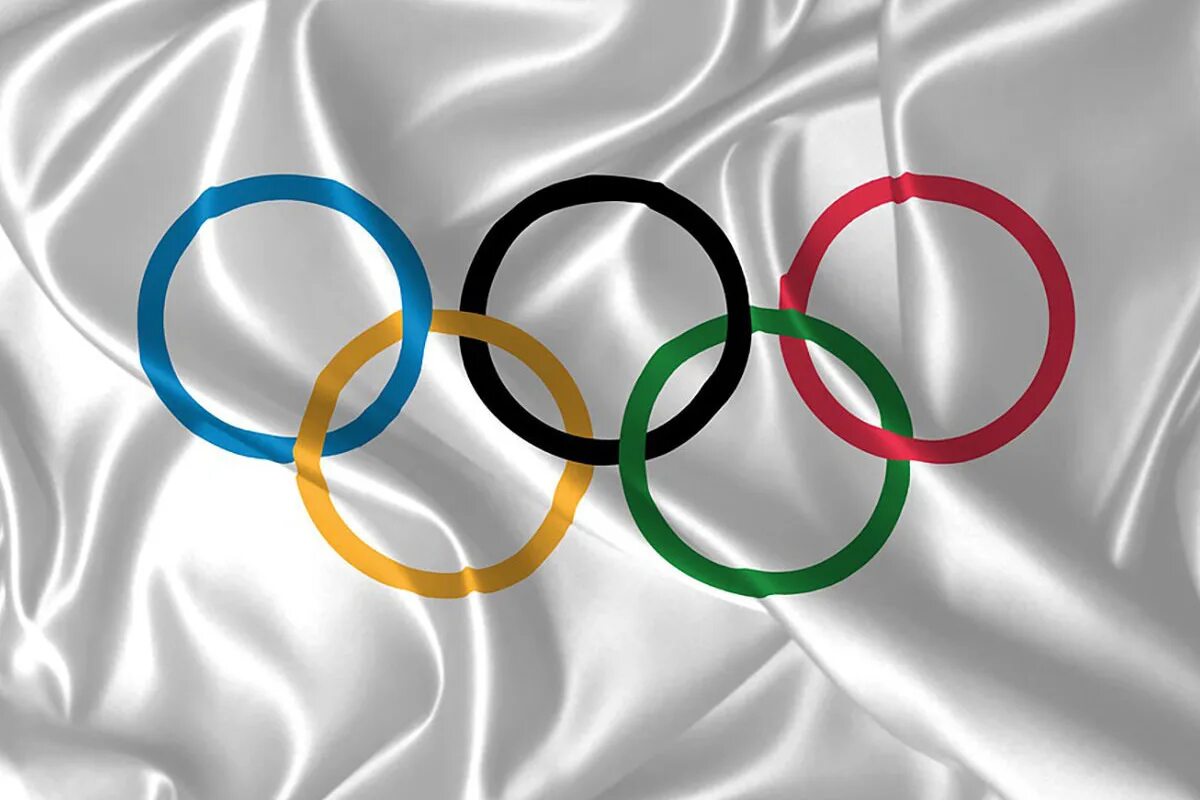 Athletes In Sochi Are Taking Some Cool Photos With The Olympic Rings Business In