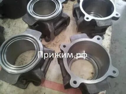 Корпус буксы вагона