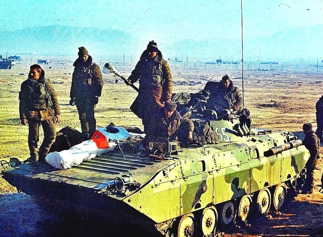 Сколько погибших в афганистане 1979 1989 советских. БМП В Афганистане 1979-1989. БМП-2д в Афганистане.