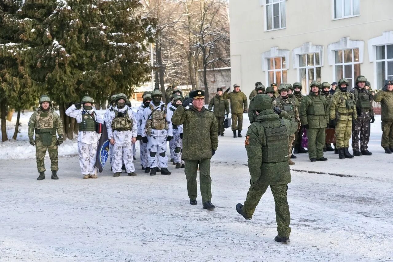 Работа военкомата балашиха. Мобилизованные Подмосковье. Военкомат Балашиха. Российские войска с гербом Московской области. Военкомат Балашиха фото.