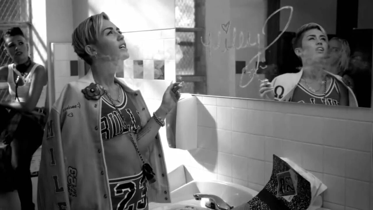 23 juicy j. 23 feat miley. Miley cyrus. 23 feat miley. 23 feat miley.