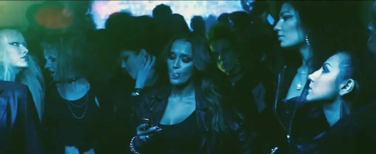 Песня билан я просто люблю. Дима билан я просто люблю тебя. Дима билан я просто люблю тебя. Девушка из клипа билана я просто люблю тебя. Дима билан я просто люблю тебя.