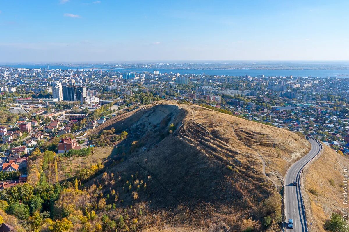 Город 5 холмов. Смотровая площадка Саратов Кумысная Поляна. Кумысная гора Саратов. Кумысная Поляна Саратов гора. Смотровая площадка Саратов Соколовая гора.