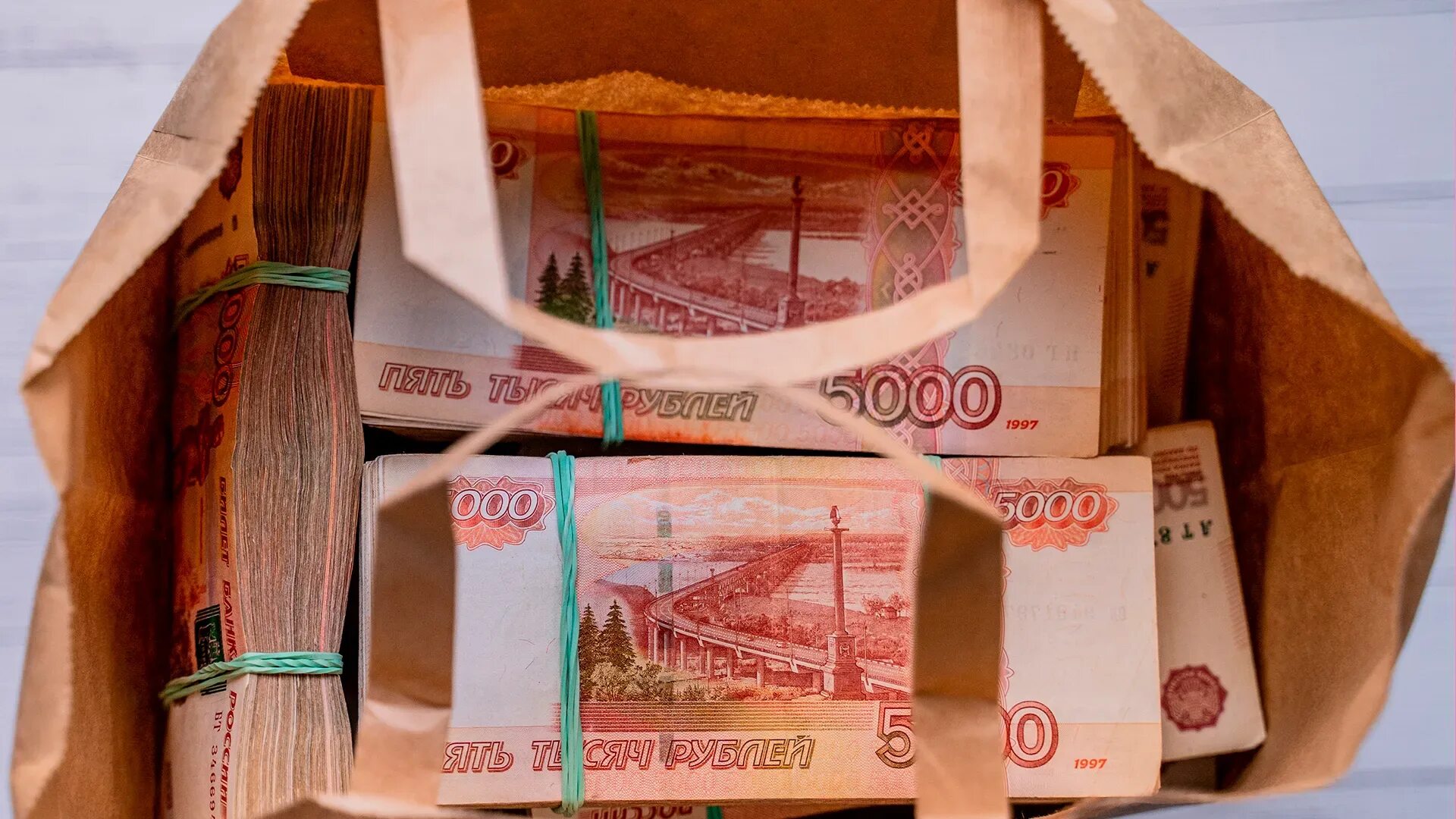 На общую сумму 50 млн. 50 миллионов рублей. 50 млн рублей. миллион рублей. 1 млн рублей.