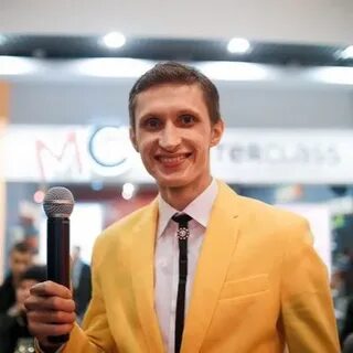 Ведущий 6