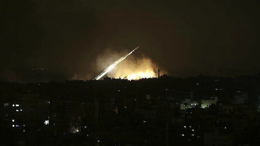 Сумы удар. ПВО Сирии отразила ракетную атаку над дамаском. Ракетный обстрел Израиля. Ракетный обстрел Ирпеня 10.10.