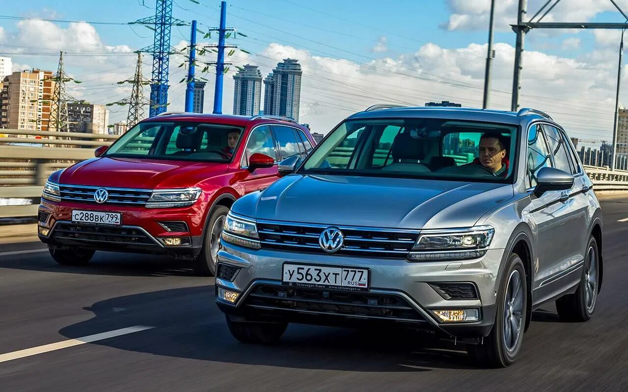 Хендай тигуан. Volkswagen tiguan 2. Хендай тигуан купе. Volkswagen tiguan голубой 2012. Фольксваген тигуан дизель.