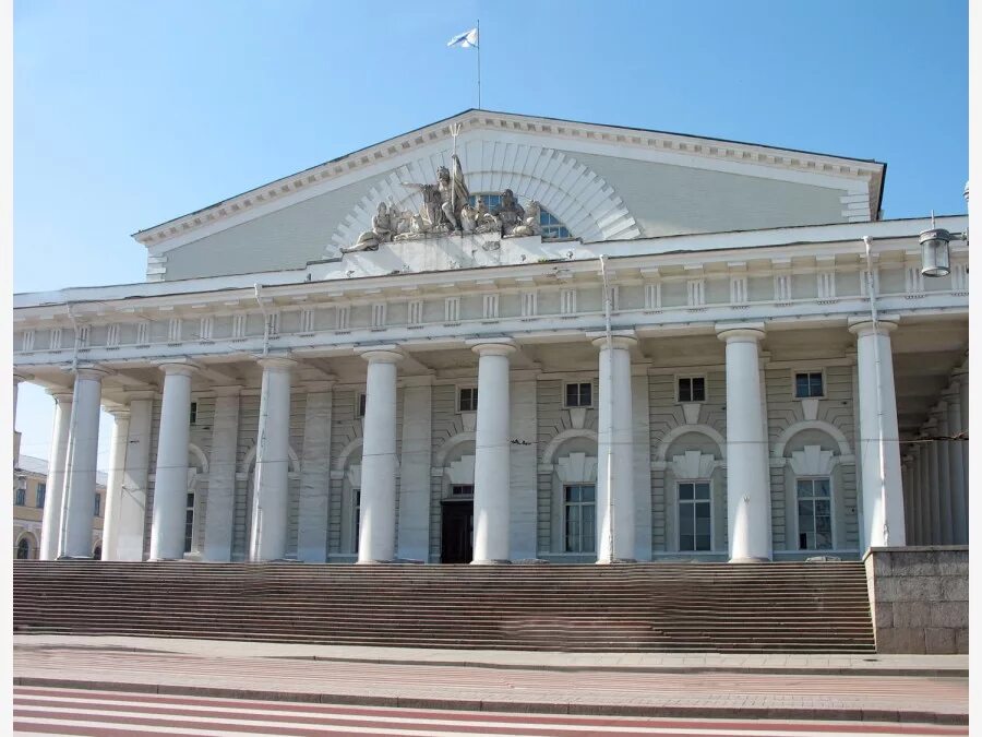 Биржа в петербурге архитектор. Тома де томон здание биржи. тома де томон здание биржи скульптура. нептун на здании биржи в санкт-петербурге. скульптура на здании биржи на стрелке васильевского острова.