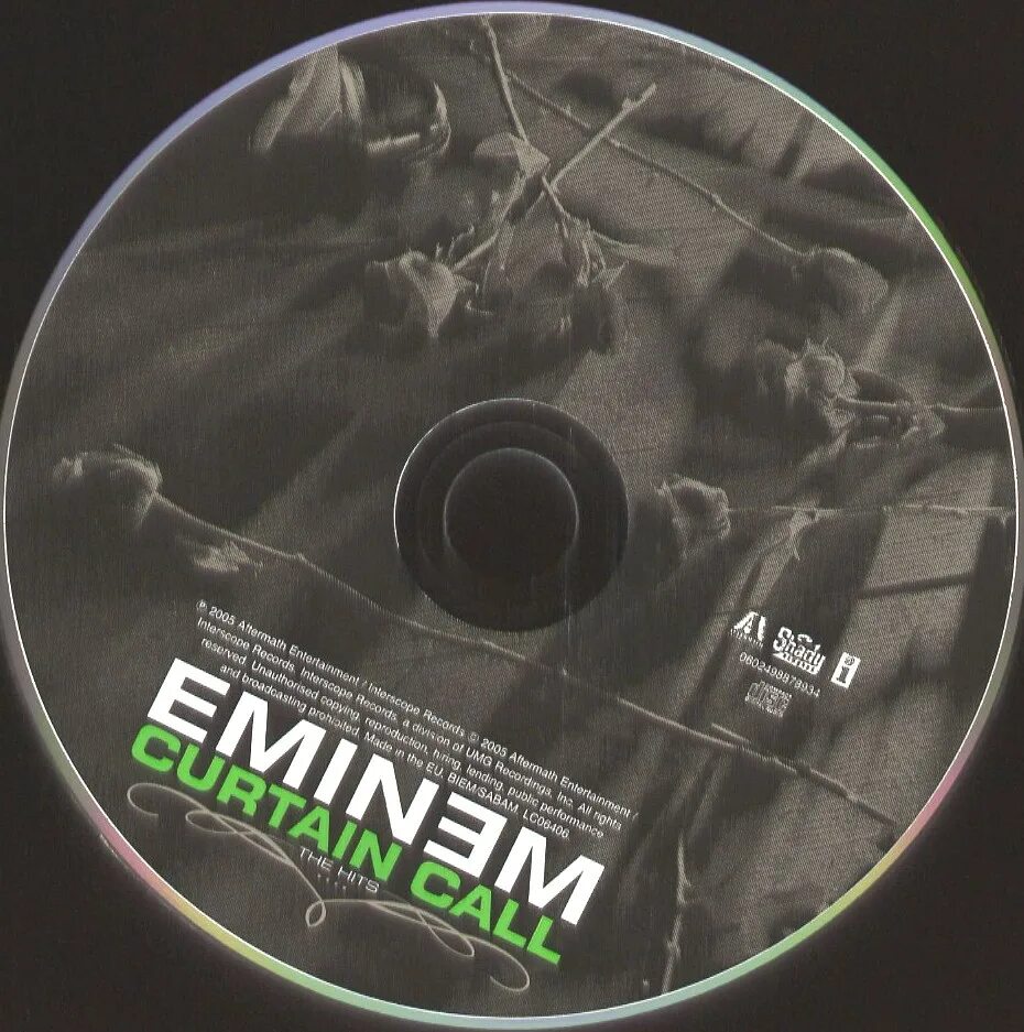 Eminem curtain. Curtain Call Эминем. Eminem. Curtain Call. The Hits. 2005. Eminem пластинка винил Curtain Call. Eminem Curtain Call 2.