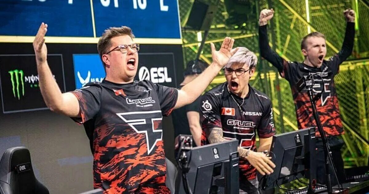 FAZE состав 2022. Рейн фейз клан. FAZE Clan Major 2022. Фейз 2021.