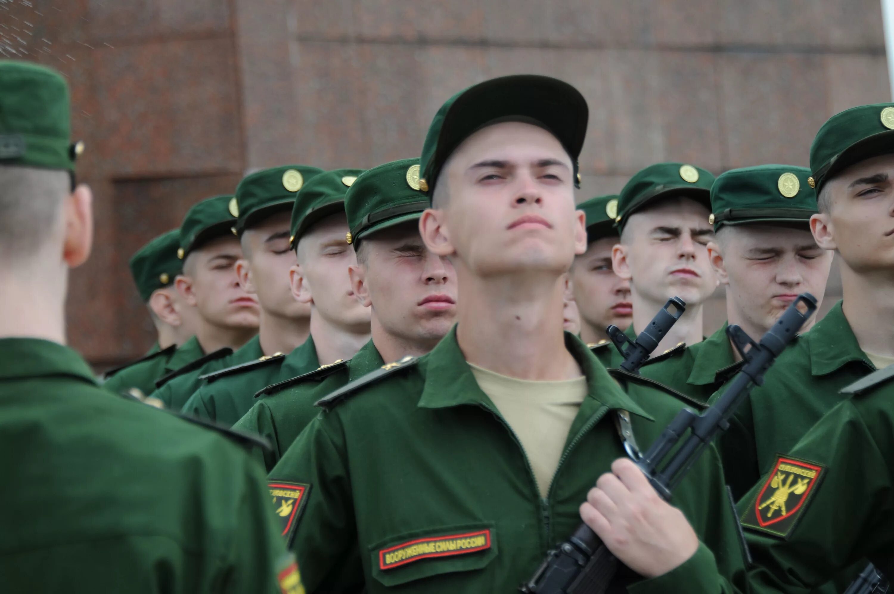 Семёновский полк в Москве призыв 2019г. Семеновский полк армия. Армия РФ срочники. Семеновский полк срочники.