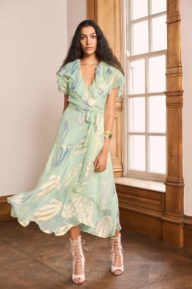 Шелк дольче габбана. Сарафан летний. Платье из шелка. Шелк летом. Шелк летом.