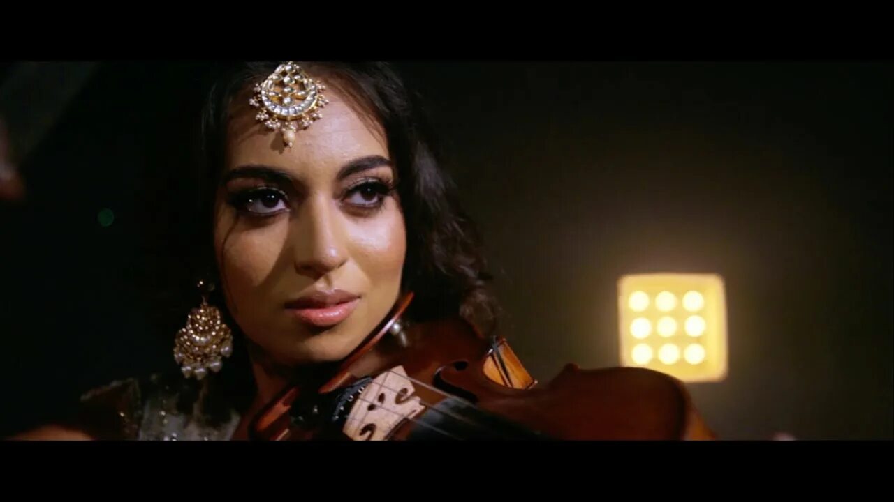 Песня nagada sang. Nagada sang dhol от shreya ghoshal &amp; osman mir. nagada sang dhol dance.