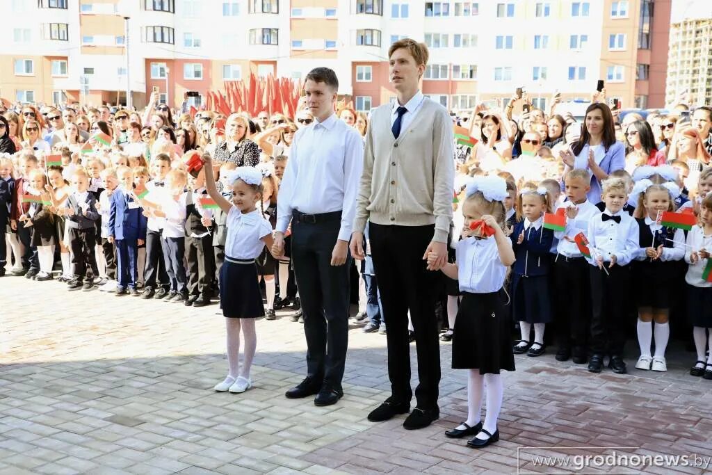 Гродно школа. 28 Школа Гродно. Беларусь Гродно школа 40. 13 Школа Гродно. Номера школ гродно