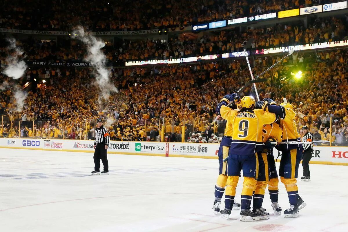 Нэшвилл НХЛ. Хк Нэшвилл Предаторз. Нэшвилл Предаторз Йоси. Nashville Predators форма. Нэшвилл сан