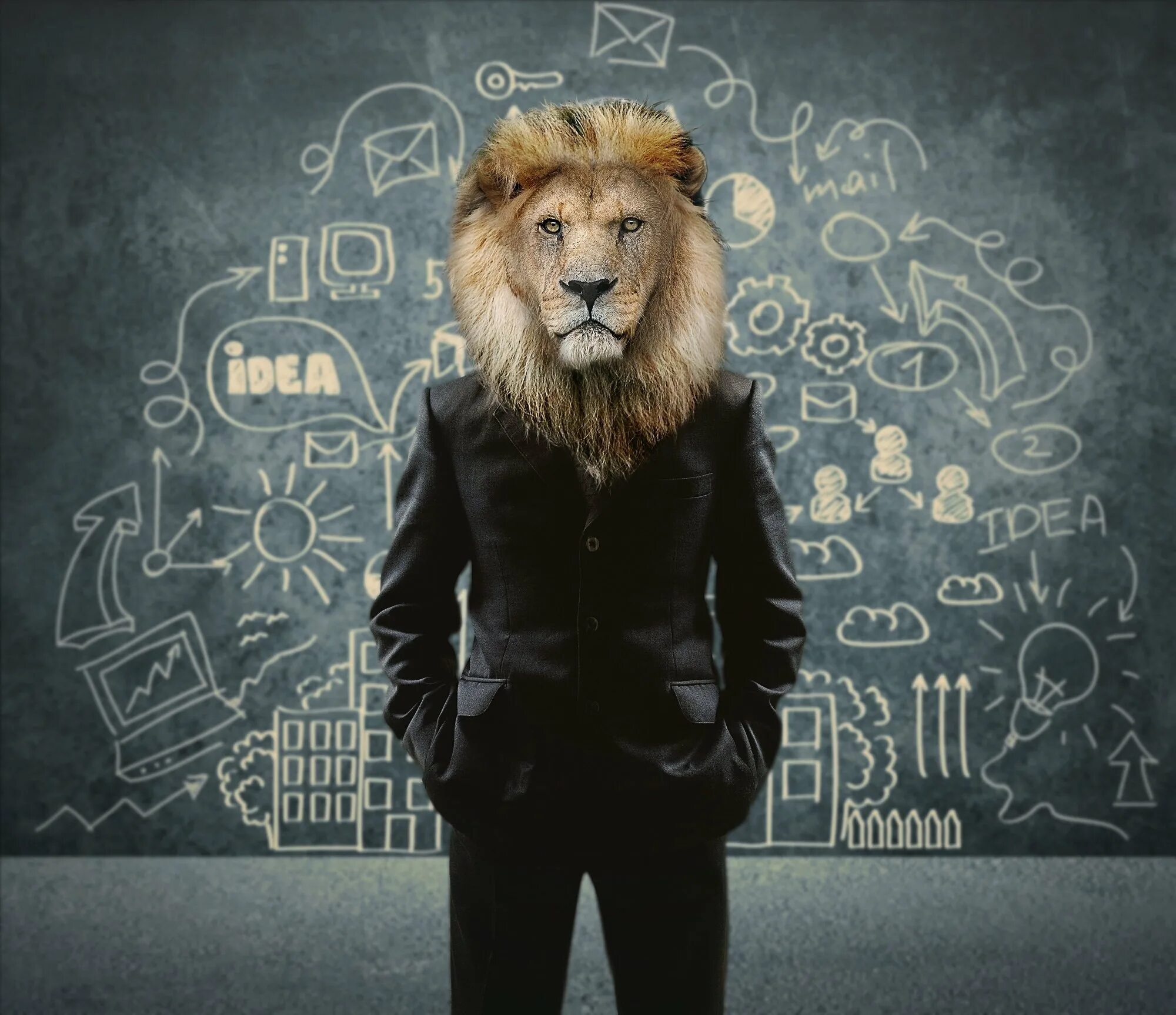 Лев тигрович. Бизнесмен лев. Лев в пиджаке. Лев из рекламы мерседес. Человек с головой льва.