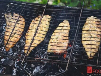 Шашлык скумбрия на мангале на решетке рецепт