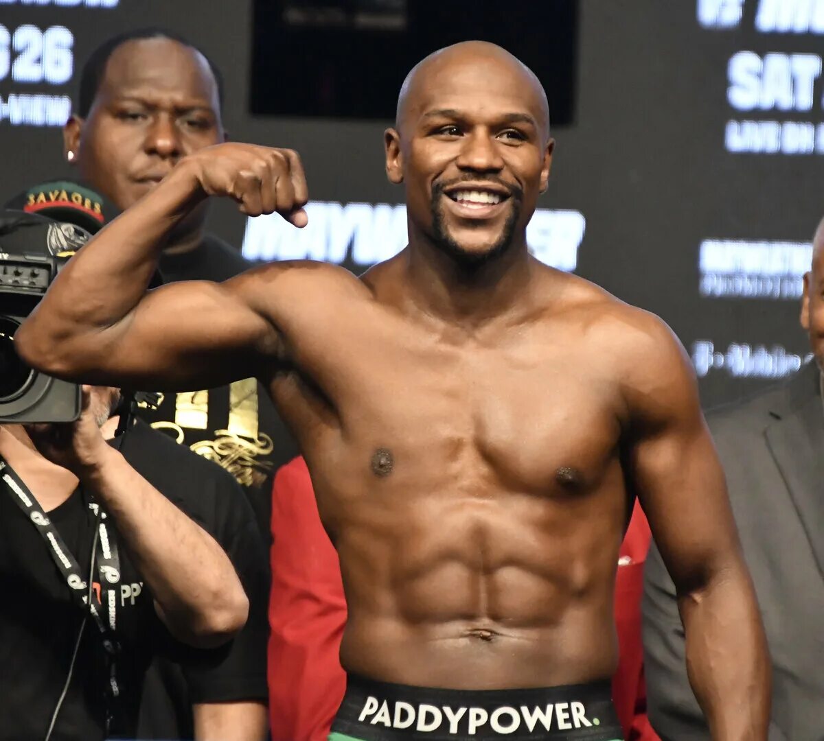 Флойд лучшее. Флойд лучшее. Флойд лучшее. Флойд мейвезер спортсмены. Флойд мейвезер на ринге.