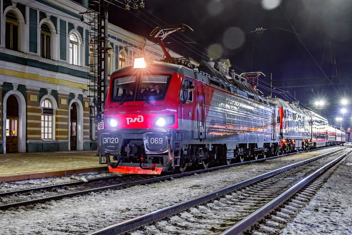 электрички иркутск пассажирский. электрички иркутск пассажирский. эп1 иркутск. поезд иркутск. электропоезд зима иркутск.