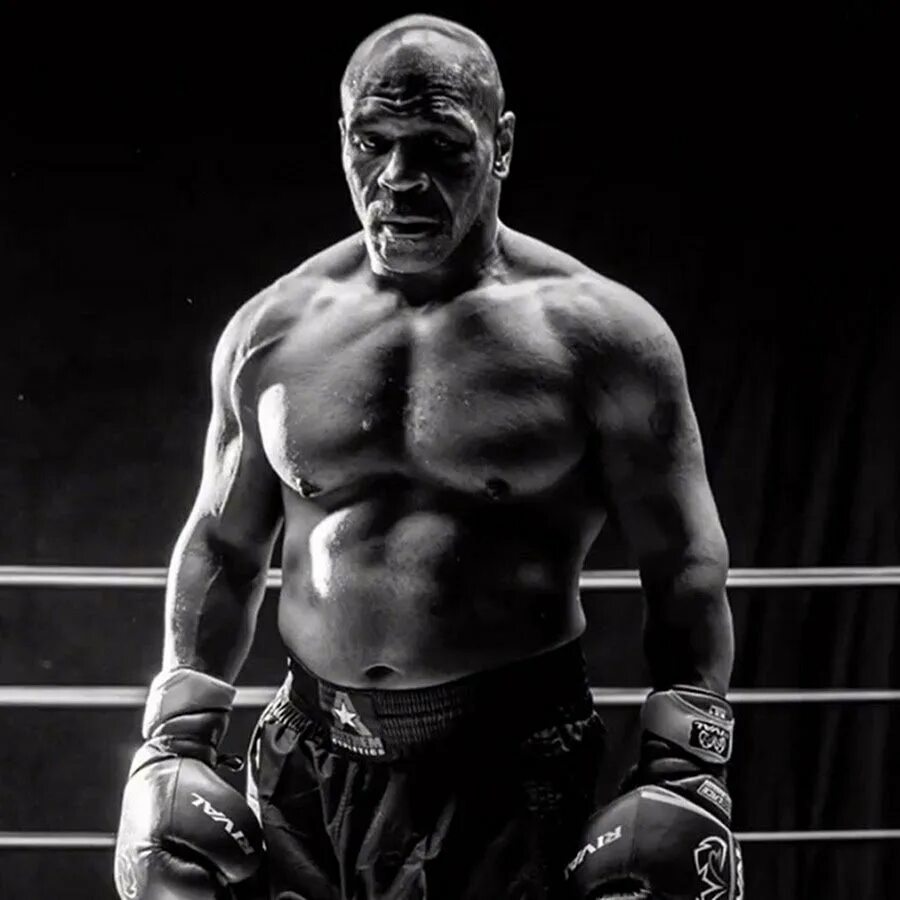 Боксер тайсон. Майк тайсон. майк тайсон боксер. макс тайсонв молодости. mike tyson 1998.