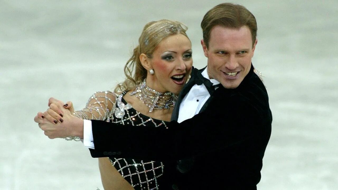 Танец навки и костомарова. Танец навки и костомарова. Костомаров фигурное катание. Танец навки и костомарова. Танец навки и костомарова.