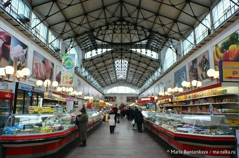 Рынки города смоленска. На рынке. Колхозная площадь смоленск рынок. Николаевский рынок смоленск. Рынки города смоленска.