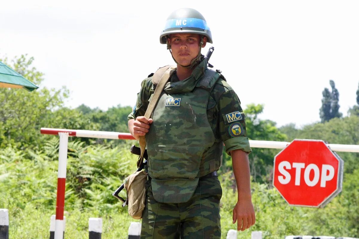 Миротворческие войска российские войска в приднестровье. Миротворческие силы оон. Бойцы оон. Приднестровье миротворцы рф. Миротворчество оон.