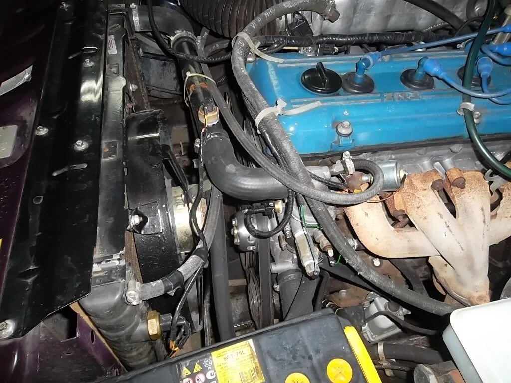 Двигатель 406 инжектор масло