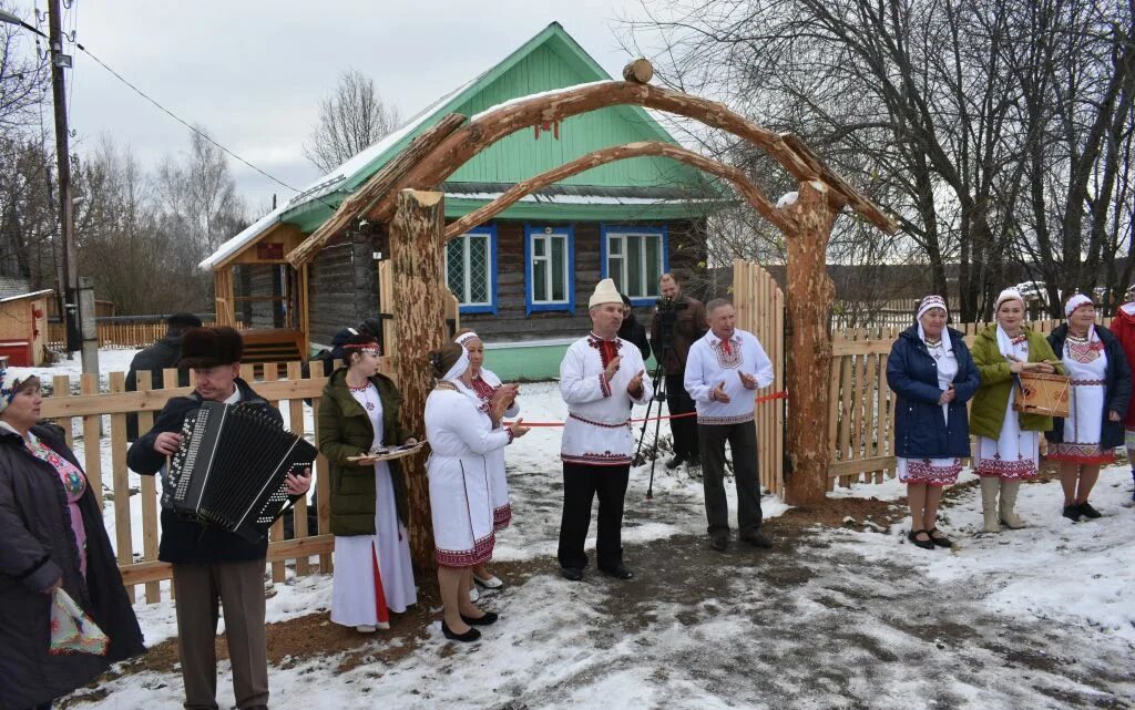 Дом-музей я. Шкетана в дер. Деревня старое крещено оршанский район. Дом-музей классика марийской литературы я. Старое крещено.