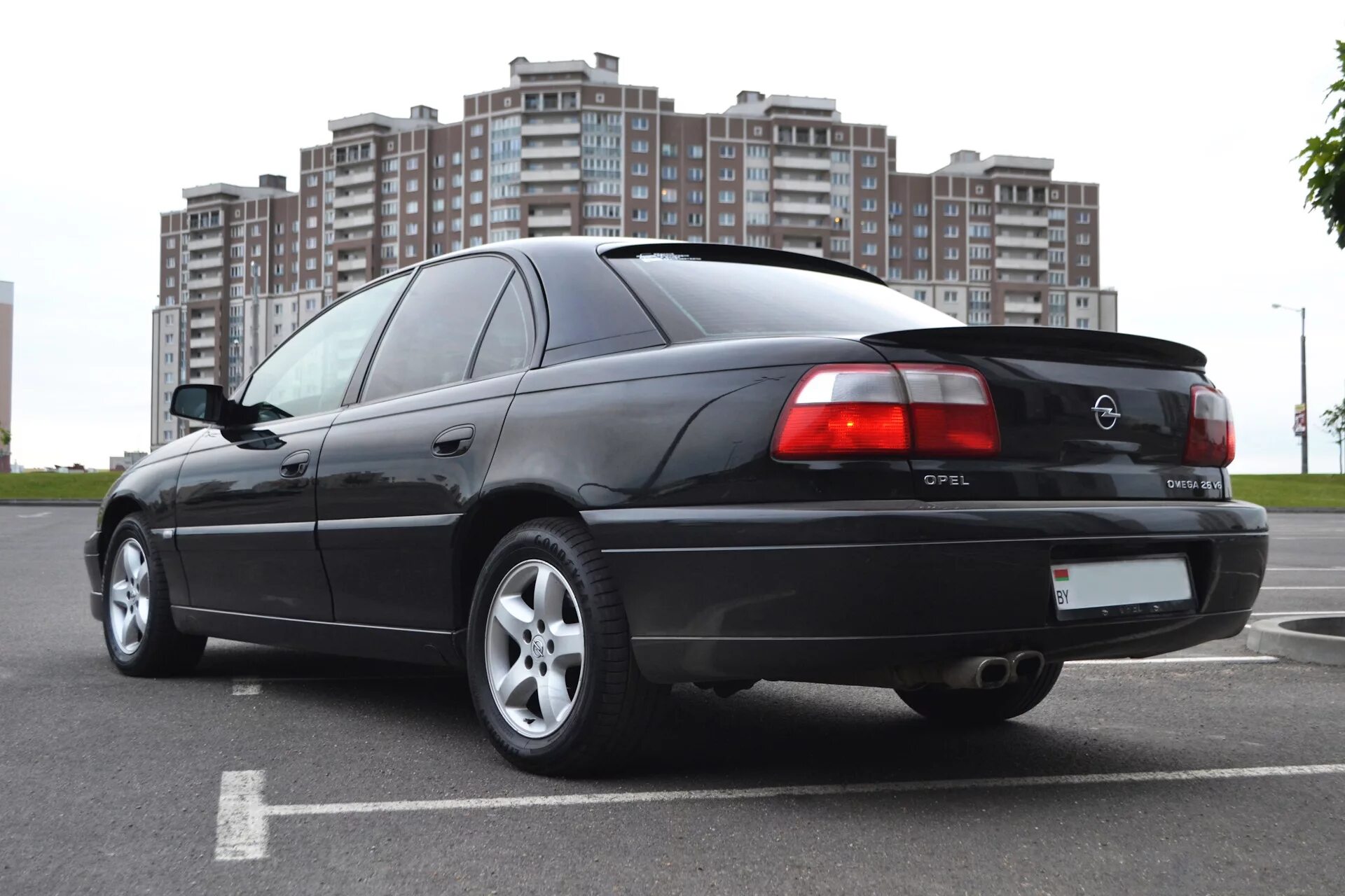 Opel omega b. Опель омега б свет. Opel omega. Opel omega 2. Opel omega b v8.