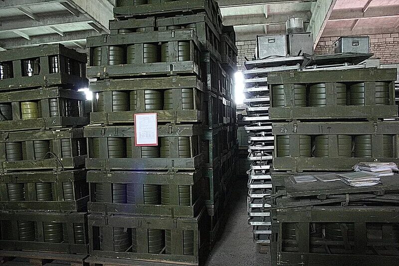 Как назывались склады с продовольствием в ленинграде. Военный склад 3242. армейские склады хранения. военное хранилище. военный продовольственный склад.