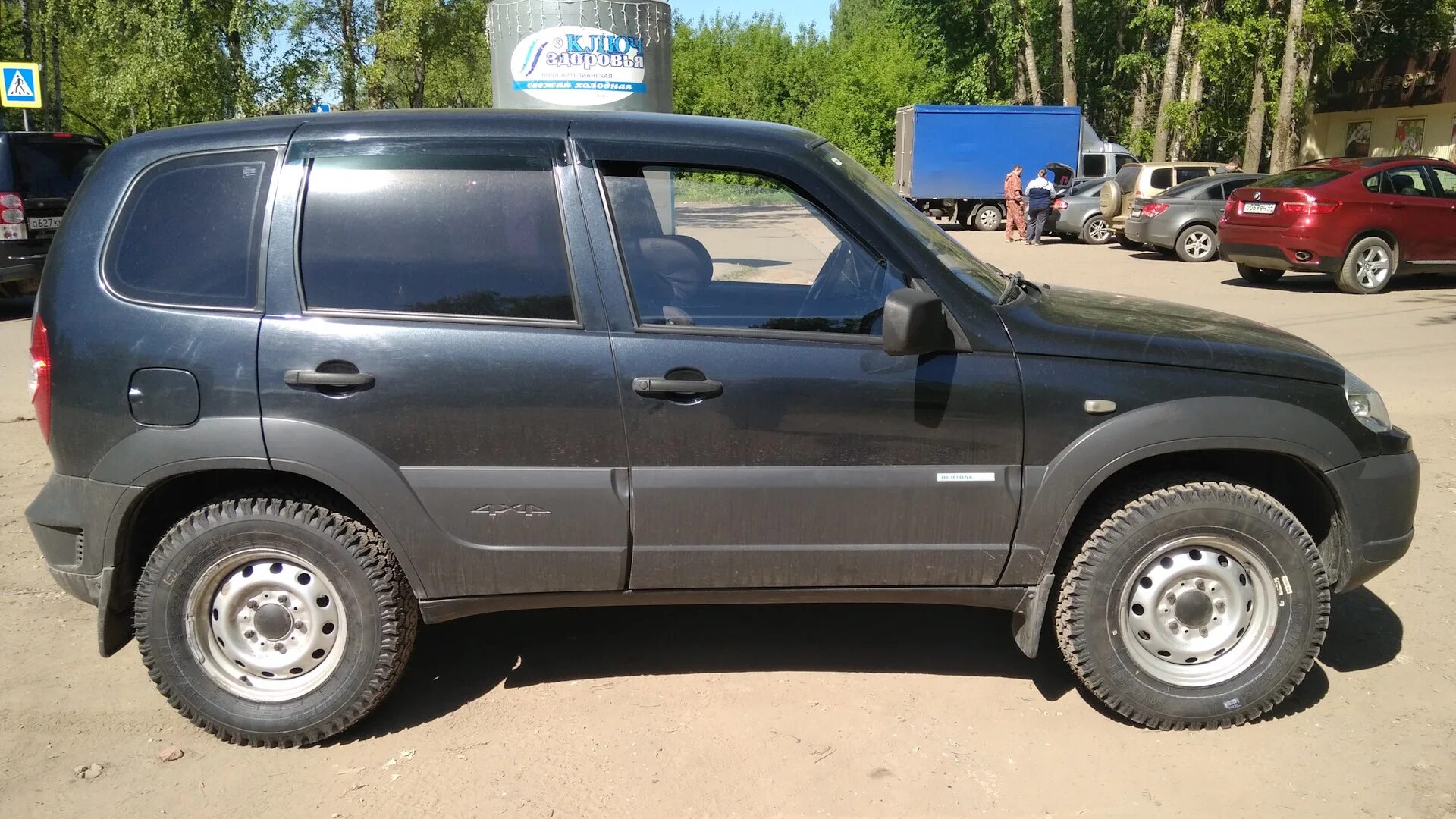 Шины р15 нива шевроле. 215/75 r15 на ниву шевроле. chevrolet niva 215 75 15. chevrolet niva 215/75r15. 215 75 15 на ниву шевроле.