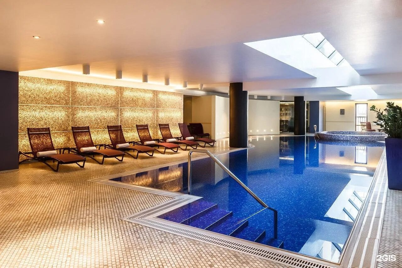 Royal wellness club. Русские сезоны эко отель пересвет. Недорогие спа отели в москве. Загородный спа отель. Barvikha hotel & spa 5*.