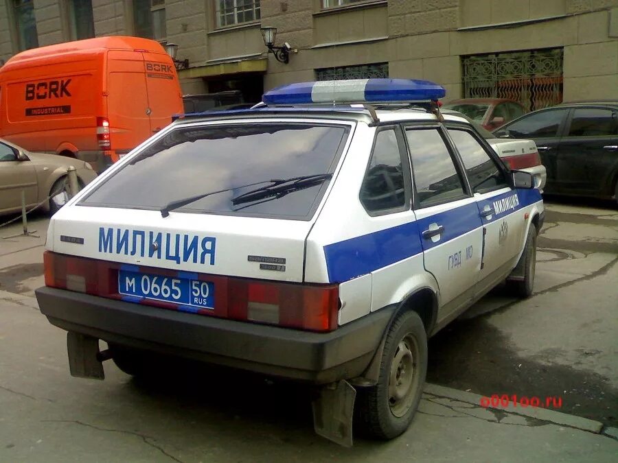 Проверить номер полиции. Номер полиции в россии. номера мвд. гос номера полиции россии. номера мвд на машинах.
