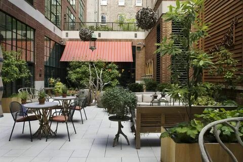 Street hotel