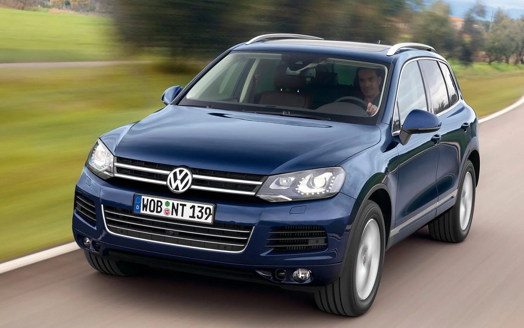 Volkswagen v6. Фольксваген Туарег 2010. VW Touareg (7p5). Фольксваген Туарег 2013. VW Touareg 2.