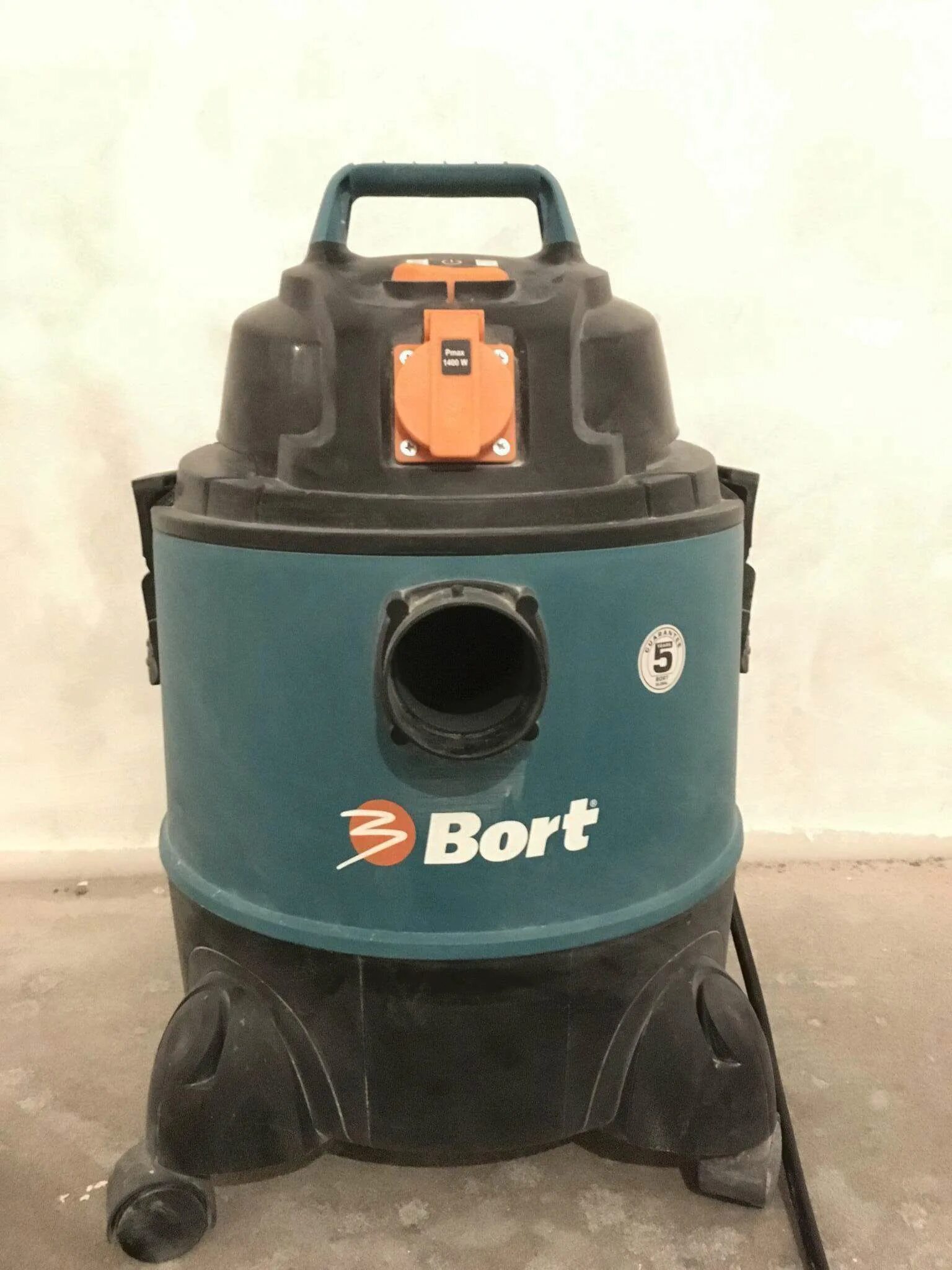 Bort BSS-1220. Пылесос bort BSS-1220-Pro. Bort пылесос строительный BSS 1220. Строительный пылесос bort BSS-1220-Pro 20 л 1250 Вт.