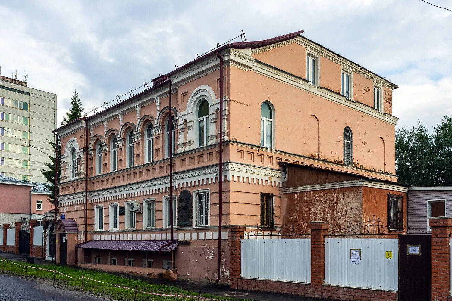 Золотая 12 Курск. Улица Золотая Курск. Золотая психдиспансер Курск. Улица Золотая Курск психдиспансер. Больница золотая 12